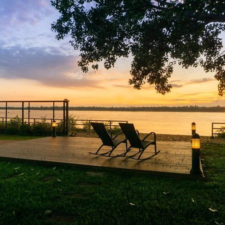 Bo Tree Cottage On The River Mukdahan Esterno foto