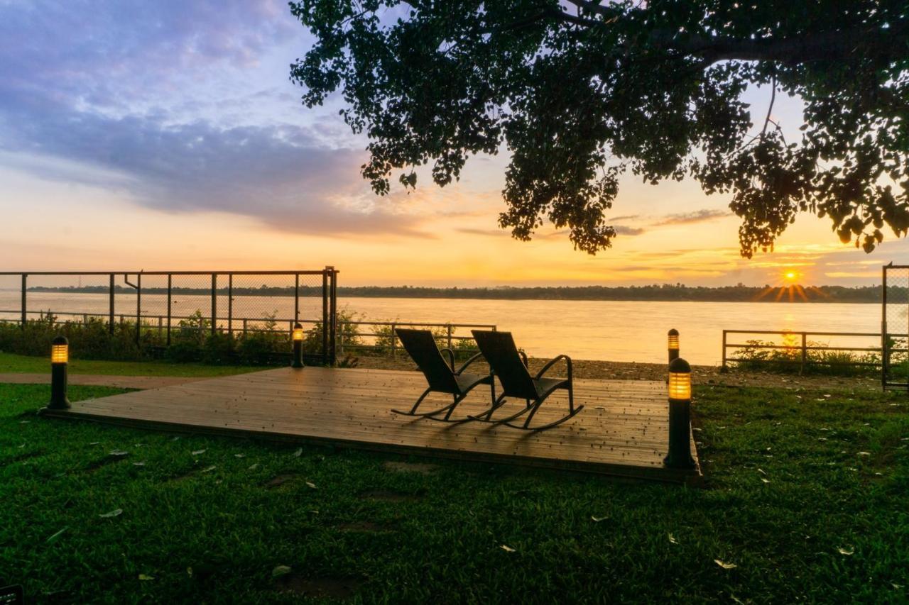 Bo Tree Cottage On The River Mukdahan Esterno foto